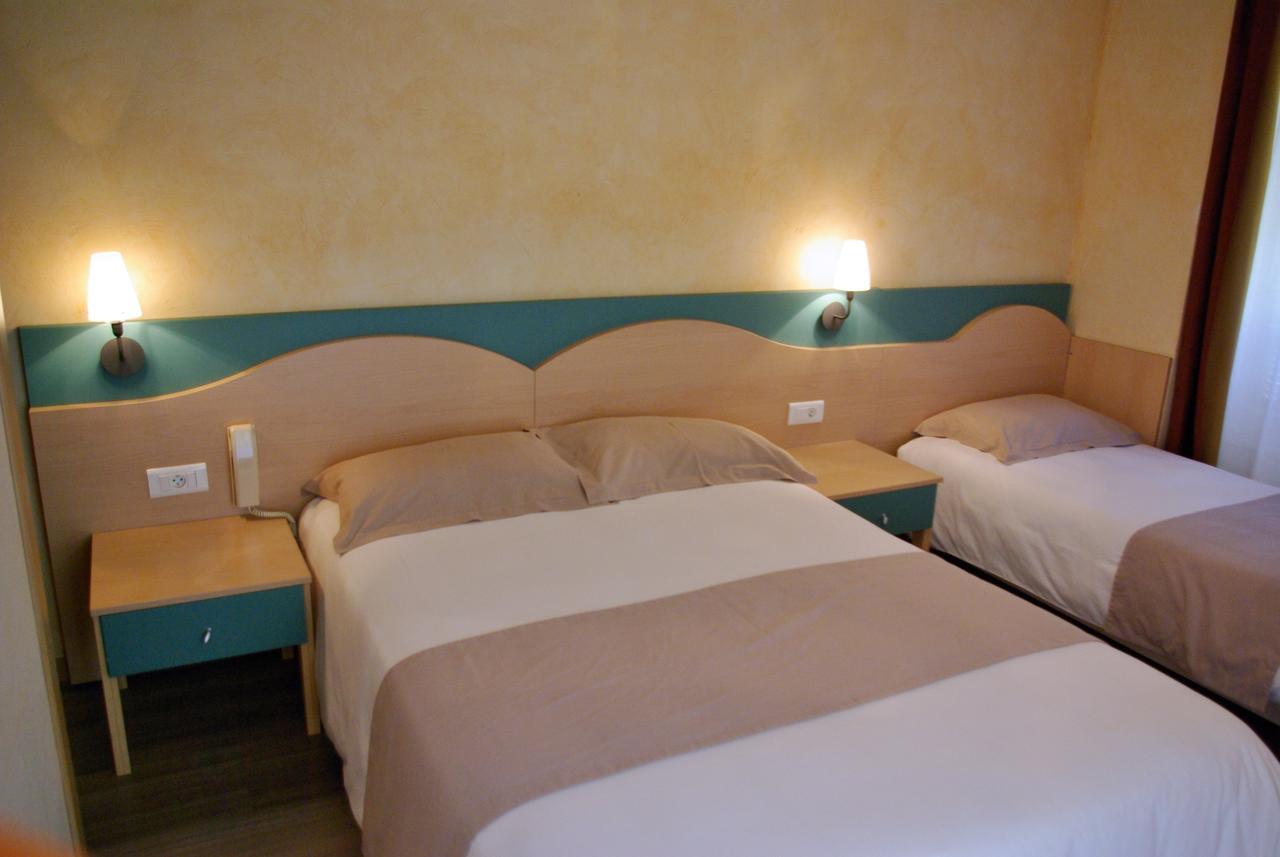 Le Mirval Hotel La Brigue Bagian luar foto