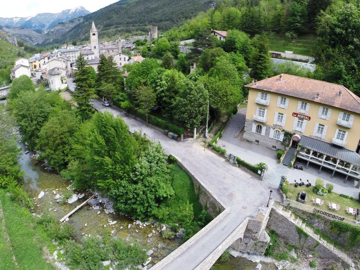 Le Mirval Hotel La Brigue Bagian luar foto